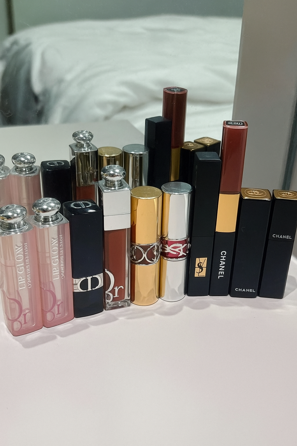🖤 Colección Black Luxe — 12 Labiales Europeos de Alta Costura