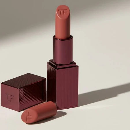 🖤 Colección Black Luxe — 12 Labiales Europeos de Alta Costura